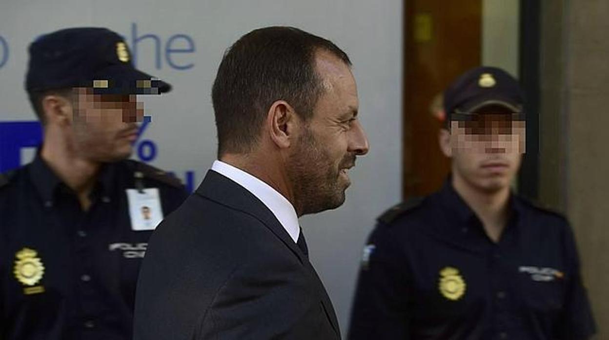 El expresidente del FC Barcelona Sandro Rosell fue absuelto tras pasar 21 meses en prisión