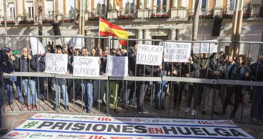 Manifestación de funcionarios de Prisiones en Huelva