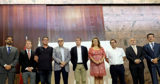 Acto de patronales y sindicatos en Canarias 6 días antes de las elecciones del 26-M