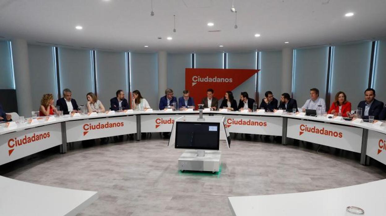 La reunión de Comité Ejecutivo de Cs, celebrado ayer en la sede del partido, presidido por Rivera.