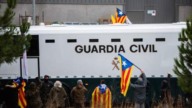 Los líderes independentistas presos llegan a Cataluña