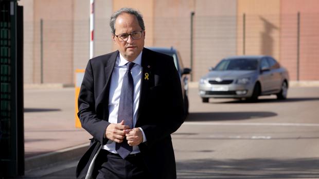 Quim Torra, a un paso de ser juzgado por el TSJC por mantener los lazos amarillos durante la campaña