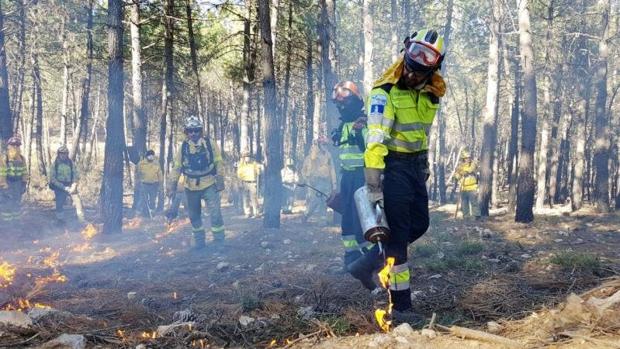 Dan por estabilizado el incendio en la localidad albaceteña de El Bonillo