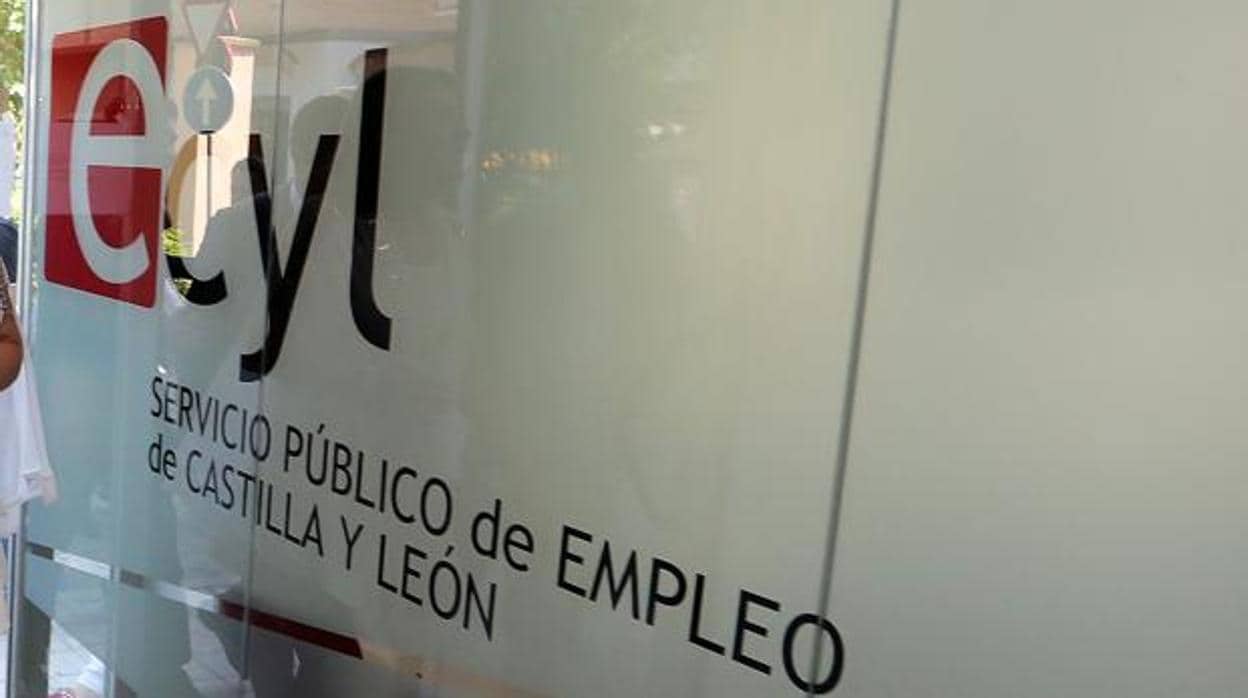 El paro desciende en 7.169 personas en junio en Castilla y León