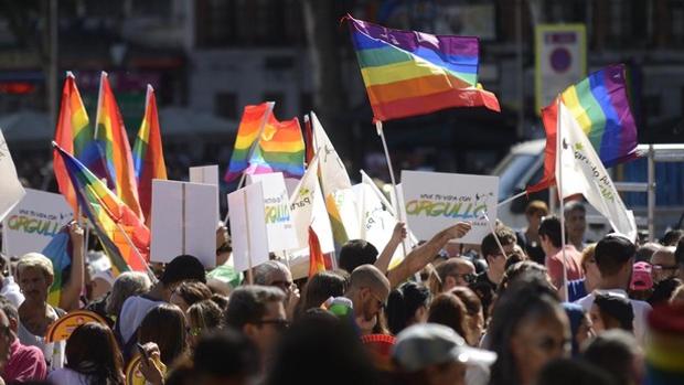 Los taxis podrán saltarse las libranzas durante todo el fin de semana del Orgullo Gay Madrid 2019