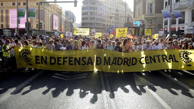 La Justicia se contradice respecto a qué hacer con las multas de Madrid Central