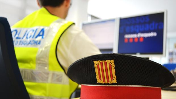 Cárcel para tres jóvenes por la supuesta agresión en grupo a una chica en Cambrils