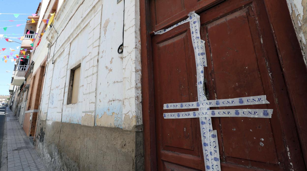 Encuentran el cuerpo sin vida de dos hermanos en el interior de una vivienda de Las Palmas de Gran Canaria