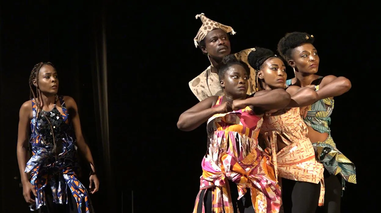 Actores de Costa de Marfil en «Fuenteovejuna, el coraje de las mujeres»