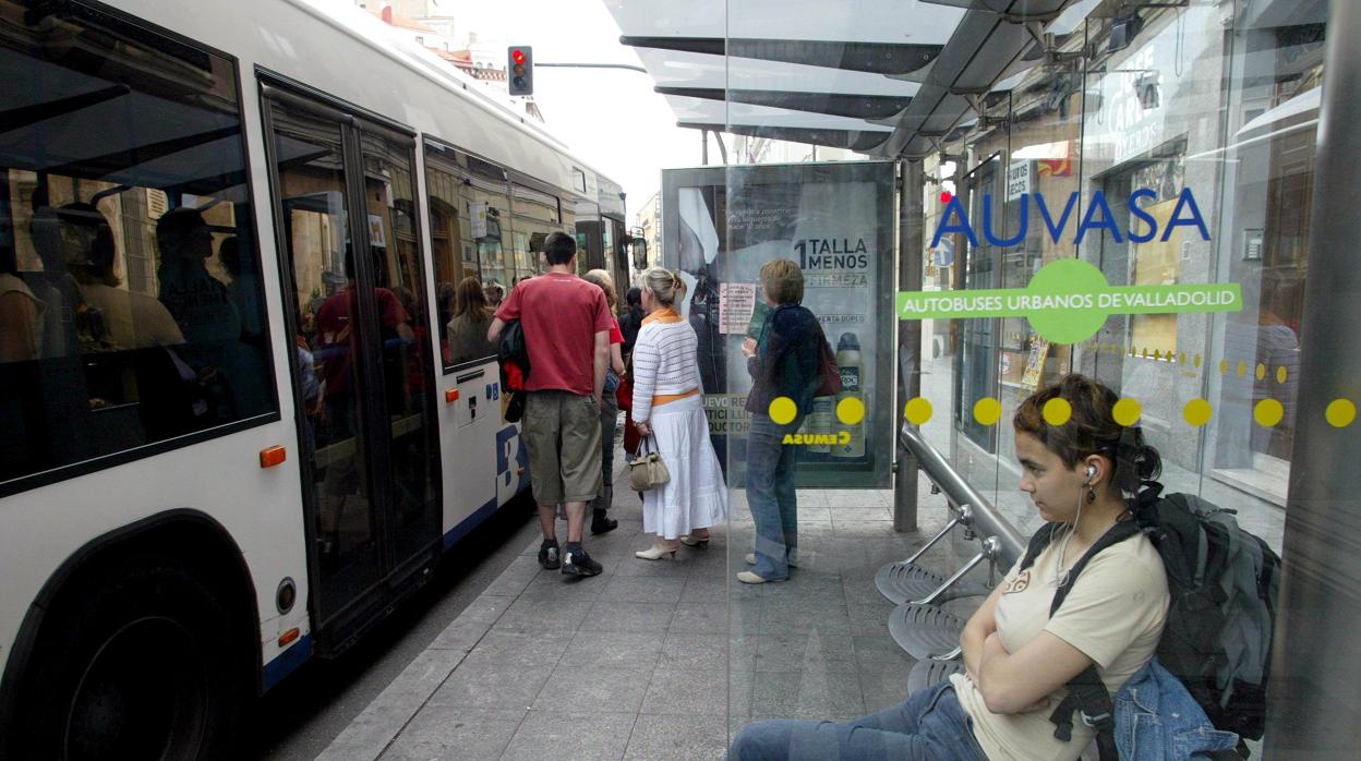 Los usuarios de autobús urbano crece en mayo un 1,8% en Castilla y León frente al 4,7% nacional