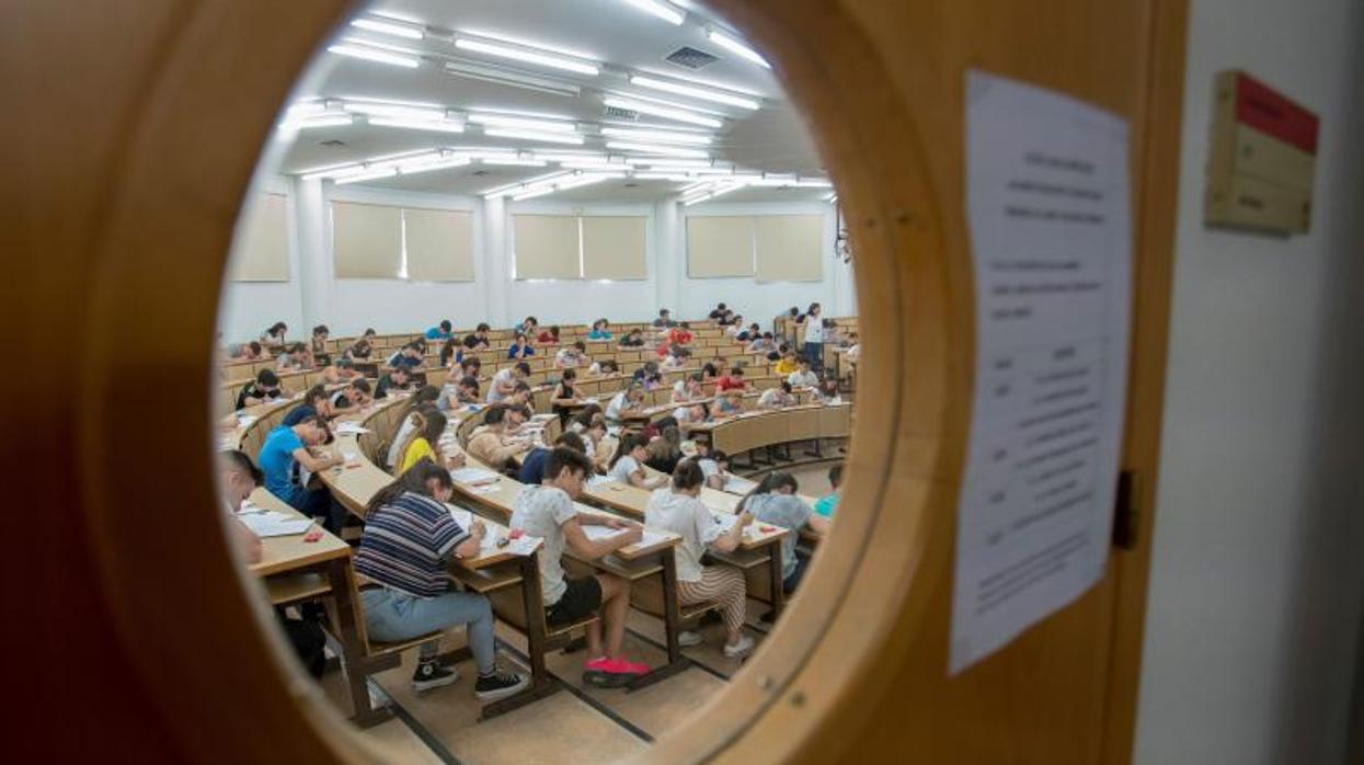 El Gobierno de Castilla-La Mancha está ultimando una Ley de la Ciencia e Investigación