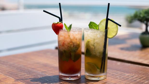 Cinco chiringuitos donde refrescarse este verano en las playas de Valencia