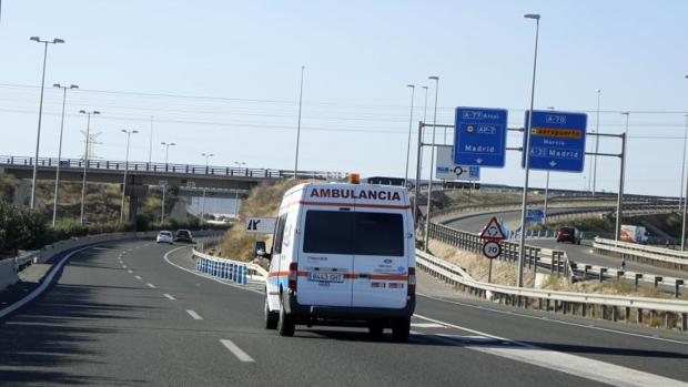 Muere un motorista tras chocar con un coche en la autovía de circunvalación de Alicante