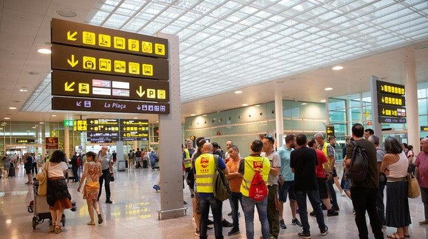 La huelga en el aeropuerto de Barcelona provoca 73 cancelaciones más