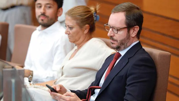 El vasco Javier Maroto ya es nuevo senador autonómico del PP por Castilla y León