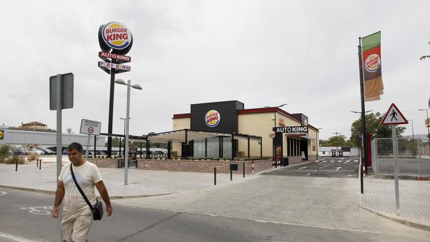 Los trabajadores de Burger King podrán lucir barba o bigote