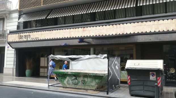 Ribó se desmarca de la denuncia de Quique Dacosta por el contenedor de obra enfrente de su restaurante