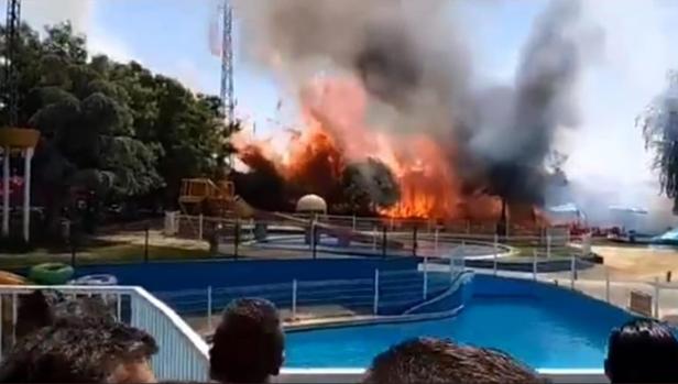 Desalojan a 500 personas del «Playa Park» de Ciudad Real por un incendio