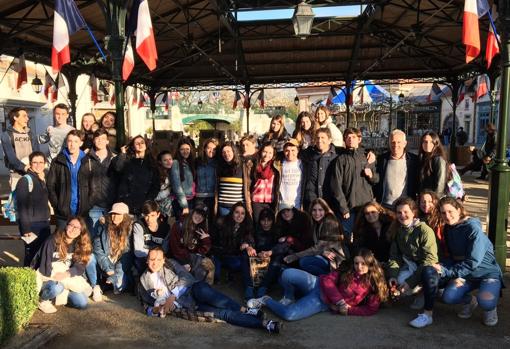 En la actualidad los alumnos siguen yendo al parque Puy du Fou en Francia