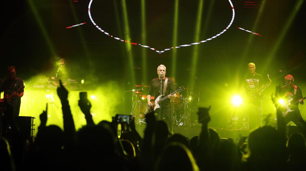 Hombres G durante el concierto ofrecido el domingo en el Maestral Music Fest