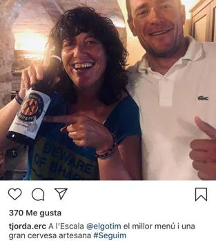 Una consejera de Quim Torra promociona una cerveza cuyo eslogan insulta a España