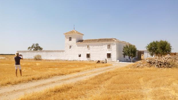 Nuevos trabajos para adecentar la quijotesca Venta de Borondo