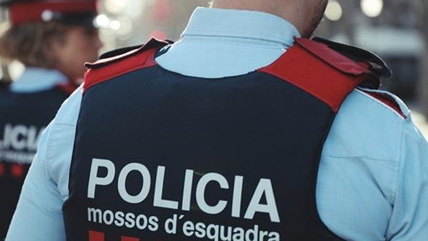 Diez detenidos por cuatro robos violentos en un solo día en Barcelona