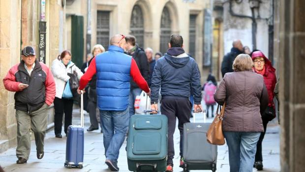 La Xunta promueve una ordenanza que ponga coto a los pisos turísticos