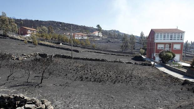 Las aldeas con más riesgo de incendio solo limpiaron un 30% de sus franjas