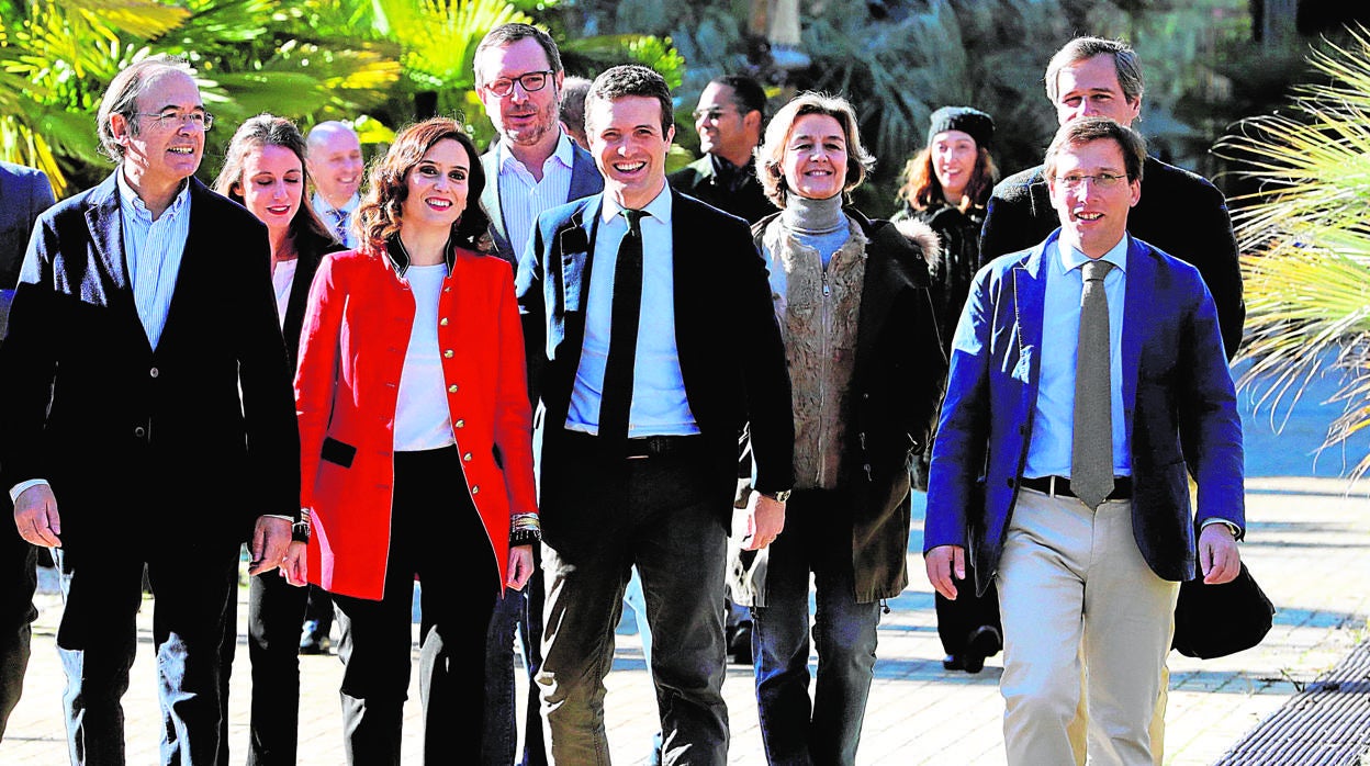 Pío García-Escudero, Isabel Díaz Ayuso, Pablo Casado, Isabel García Tejerina y José Luis Martínez-Almeida