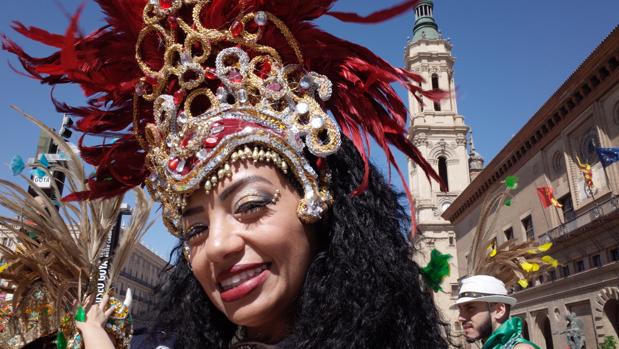 Zaragoza se llena de colorido con su XXVIII Encuentro internacional de folclore