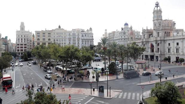 Adiós a los coches: la plaza del Ayuntamiento de Valencia será peatonal