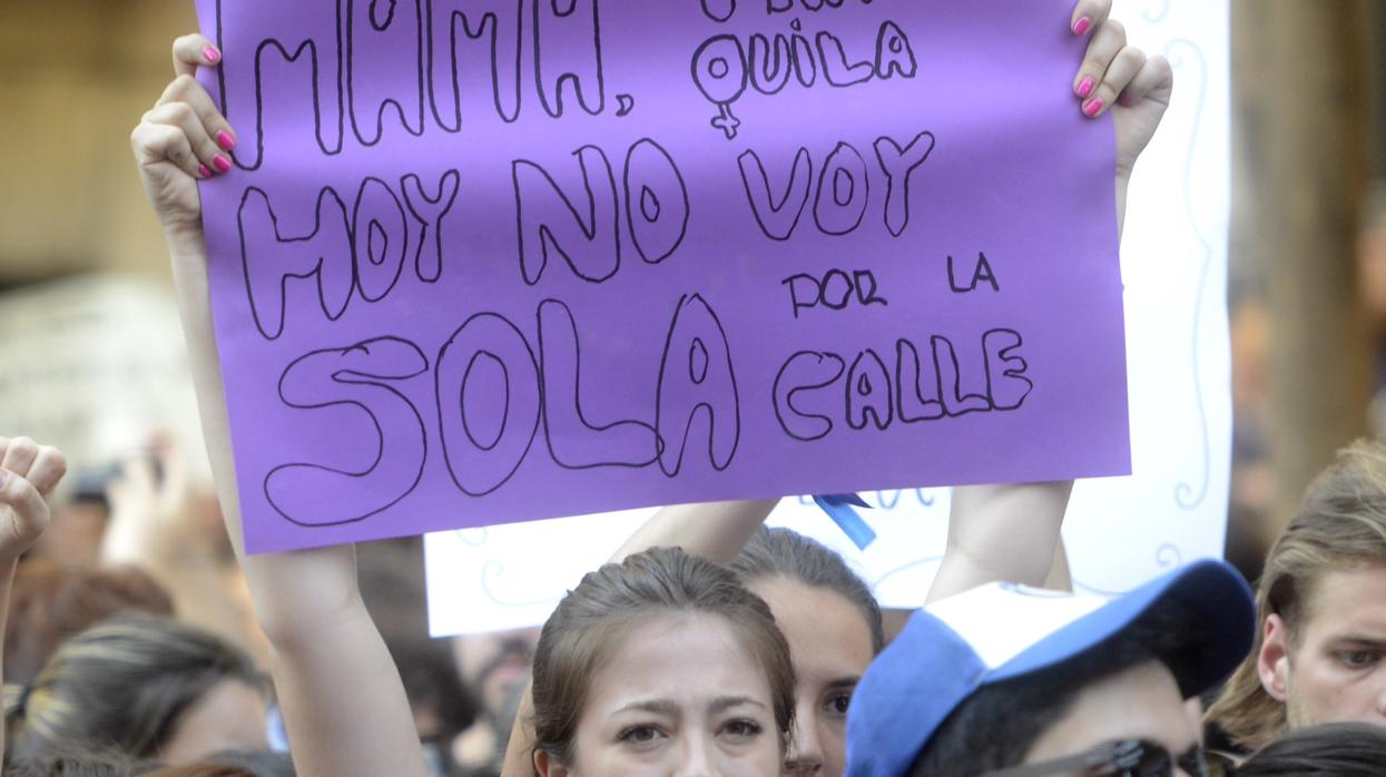 Cartel de una protesta en madrid tras la sentencia de La Manada en octubre pasado