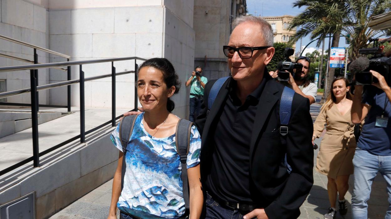 La madre de Gabriel Cruz, Patricia Ramírez, este martes, a su llegada a la Audiencia de Almería