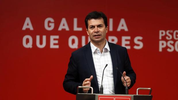 El PSOE rechaza la idea «falsa, falaz, cínica y a la desesperada» de un pacto o coalición con el PP