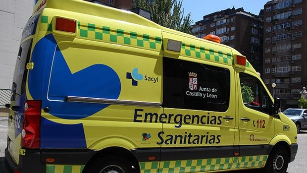 Un muerto y dos heridos en una colisión entre un turismo y una furgoneta en la N-VI en Ponferrada