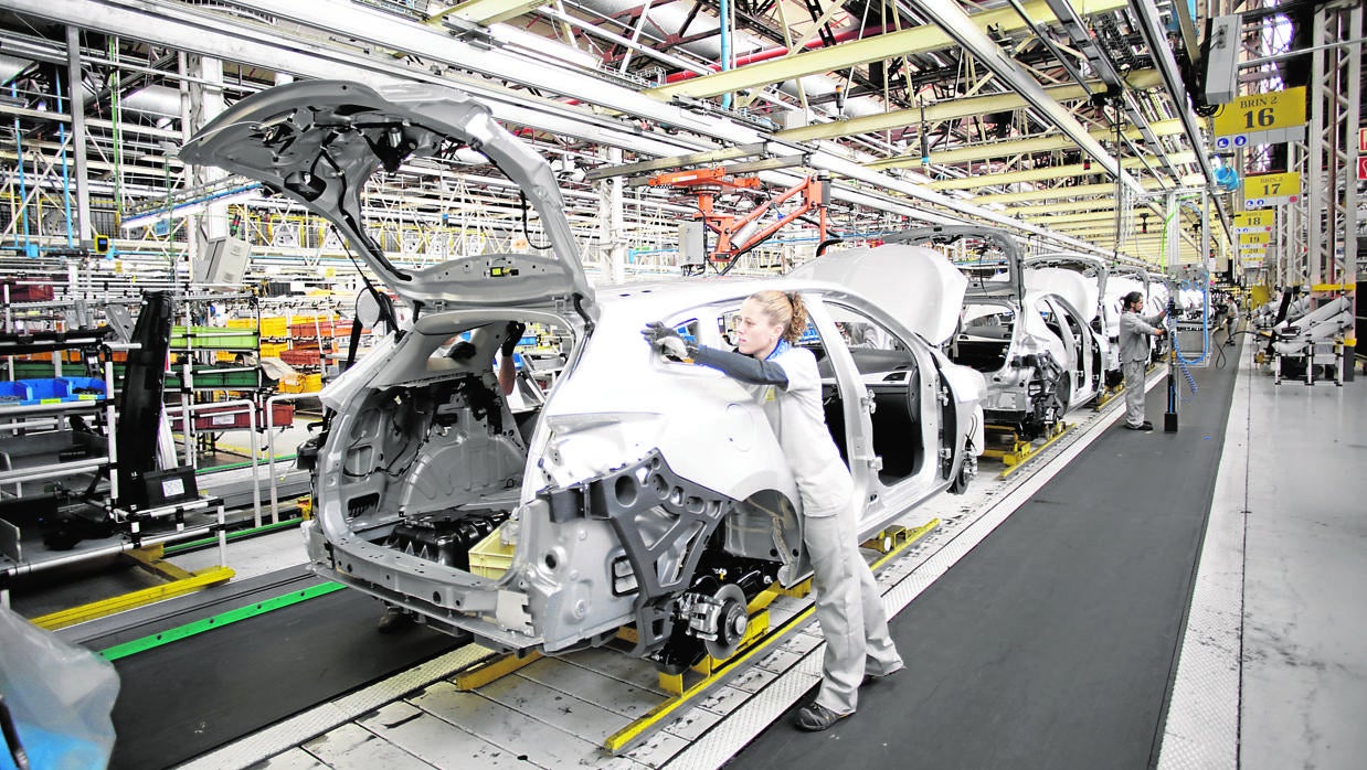 Línea de producción de la factoría palentina de Renault