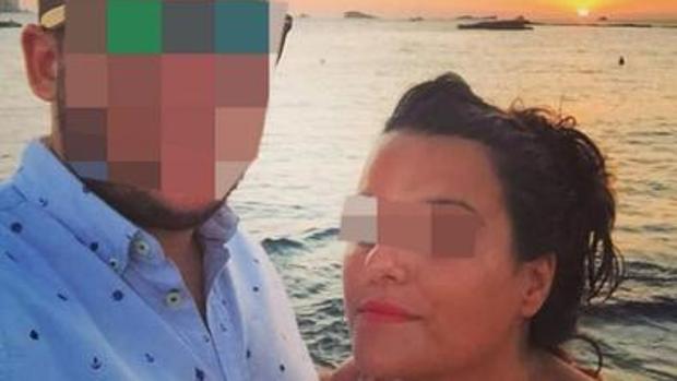 La madre del bebé asesinado en Gijón se autoinculpa y exculpa a su pareja