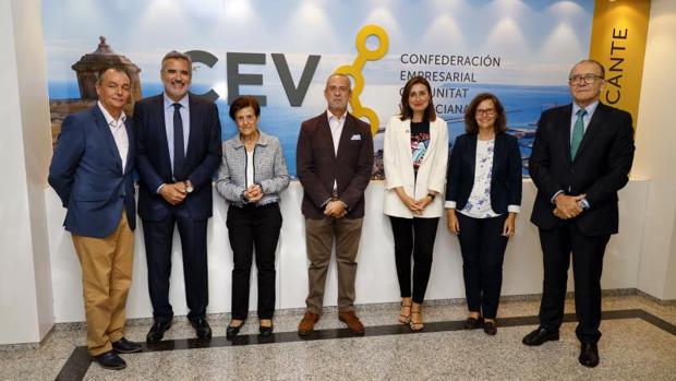 La ética empresarial, a debate con la CEV, la Universidad de Alicante y la Fundación Étnor