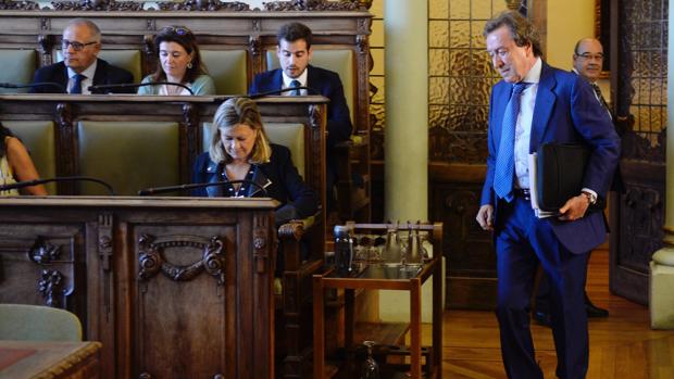 PSOE y PP acuerdan atender las demandas de Valladolid como «capital» sin cambiar el Estatuto