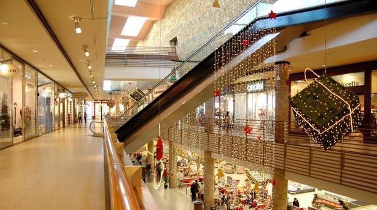 Imagen de archivo del centro comercia Loz del Tajo durante las fechas navideñas