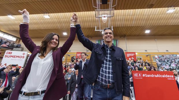 La boda de Sándra Gómez obliga al PSOE a modificar sus planes para el mitin de Pedro Sánchez en Valencia