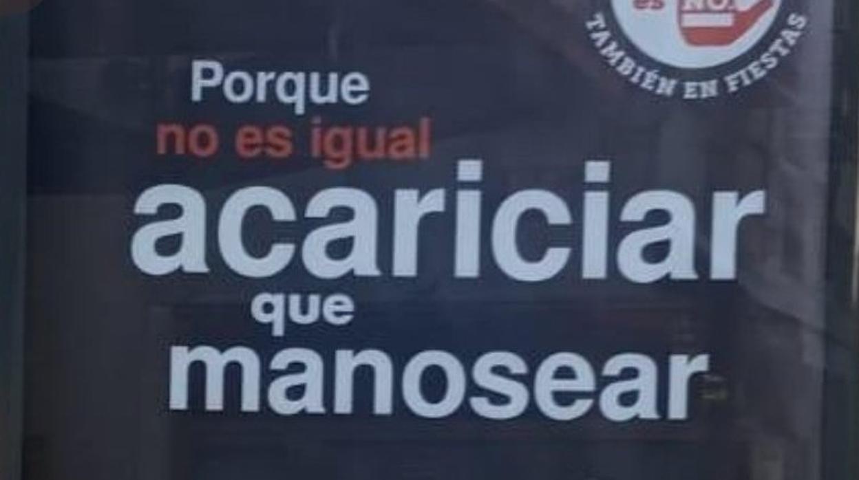 Imagen de la polémica campaña promovida por el Ayuntamiento de Zaragoza y que ha acabado retirada