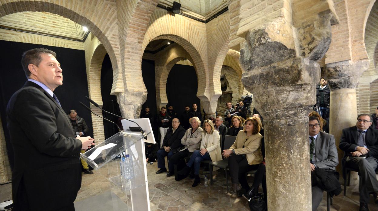 El presidente Emiliano García-Page, durante el acto de presentación del centro de artesanía