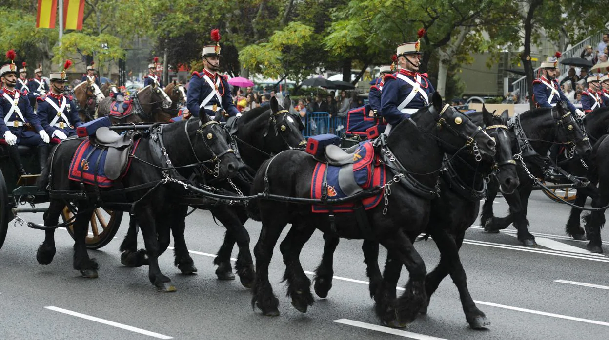 Unidades de caballería en el desfile de las Fuerzas Armadas de Madrid del año pasado