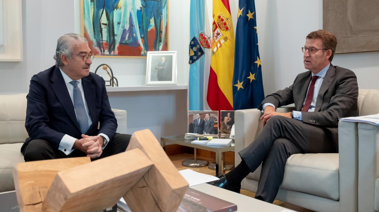 José Bogas y Núñez Feijóo durante la reunión mantenida esta mañana