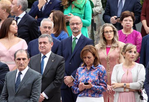 El presidente de la Cortes de Castilla y León, Luis Fuentes, asiste a la celebración del Día Nacional de España