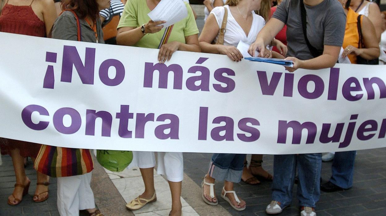 Pancarta en una concentración contra la violencia de género