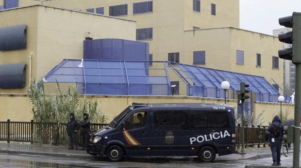 La Policía frustra un motín en el CIE de Aluche