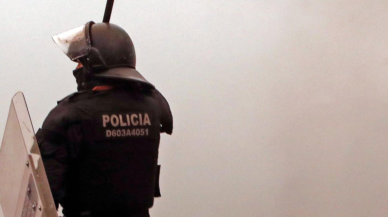 Disturbios en Cataluña: cerca de 200 agentes heridos desde el lunes